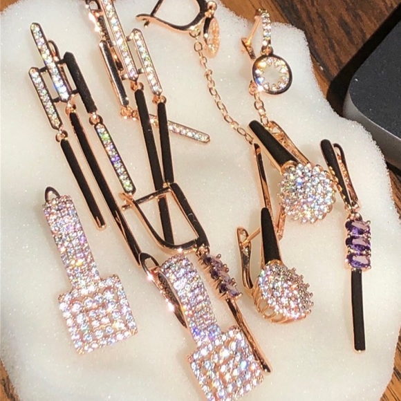 - Gorgeous earrings with Swarovski elements - Picture 11 of 13